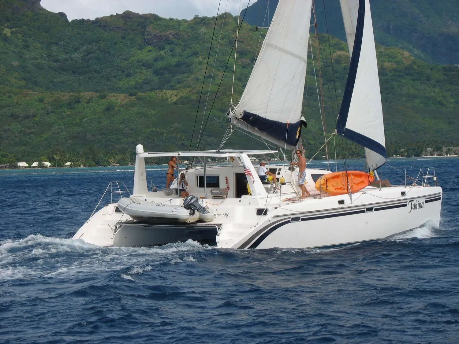 yacht-595155