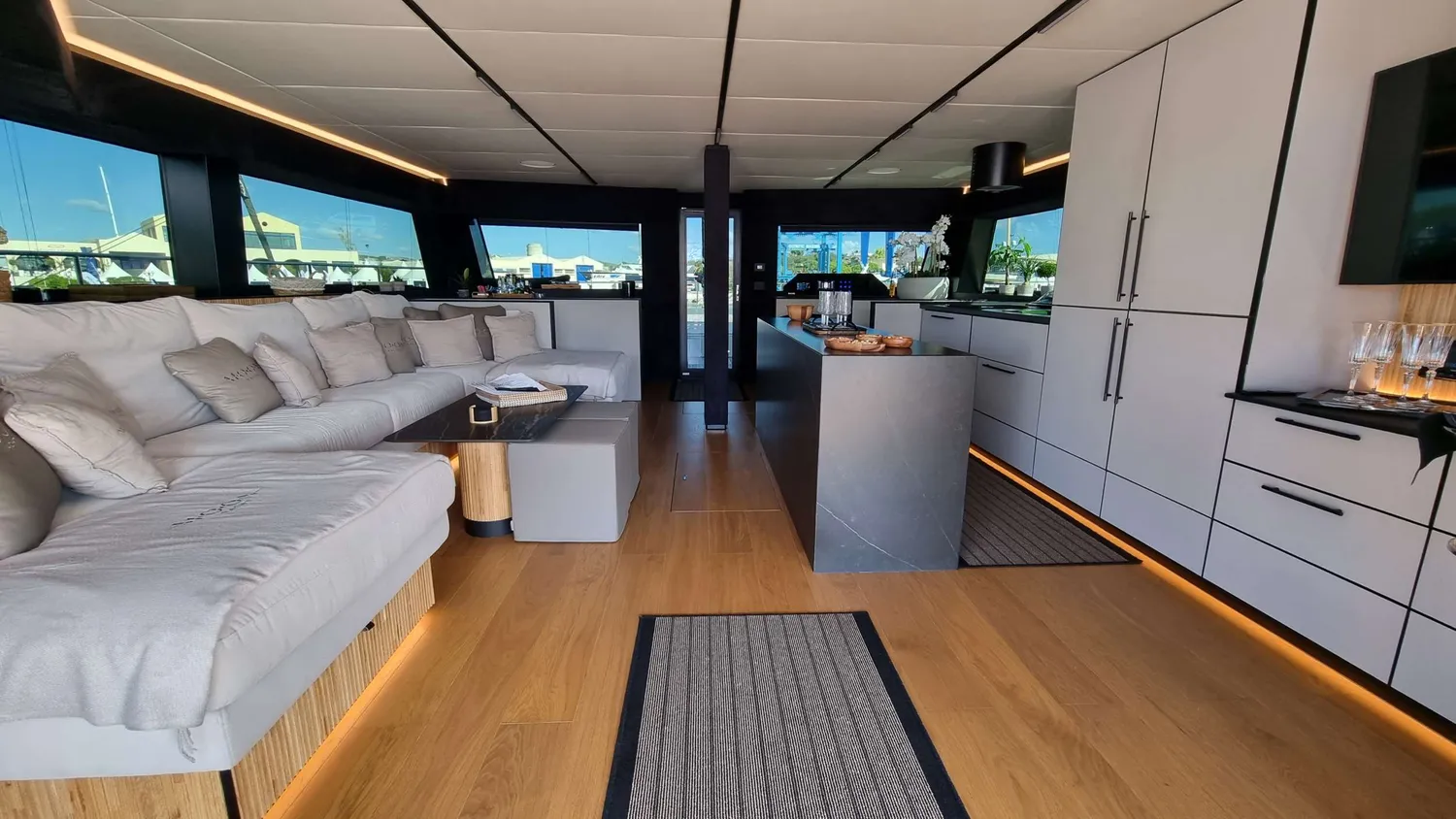 yacht-560884