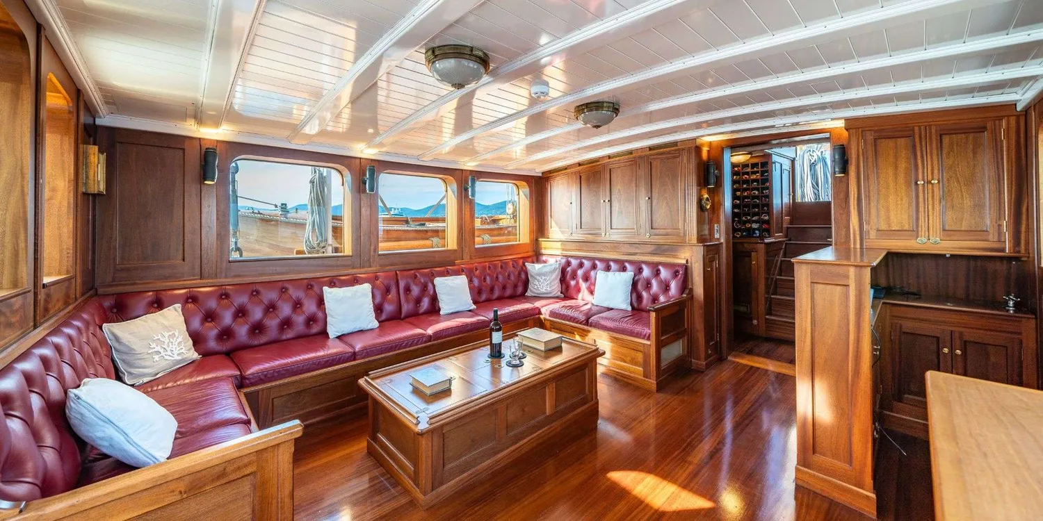 yacht-568043