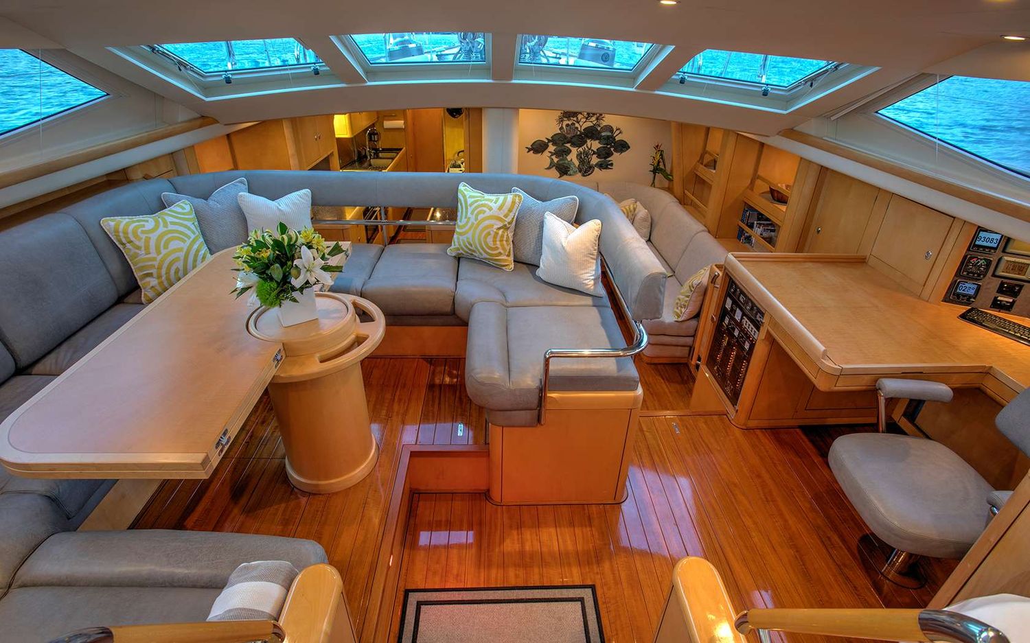 yacht-550338