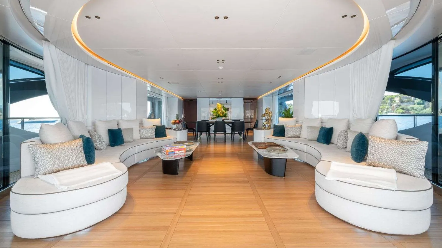yacht-549876