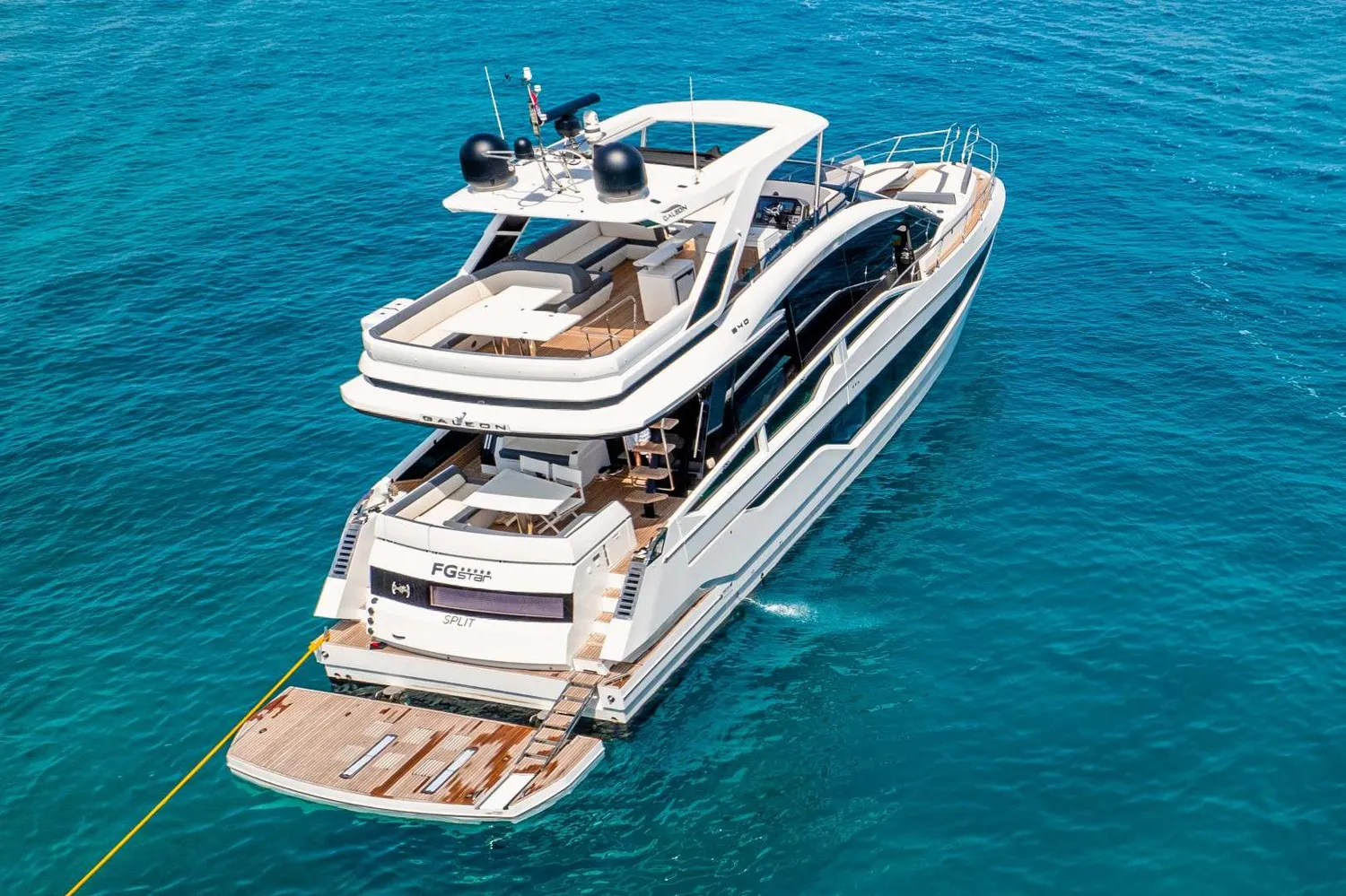 yacht-583912