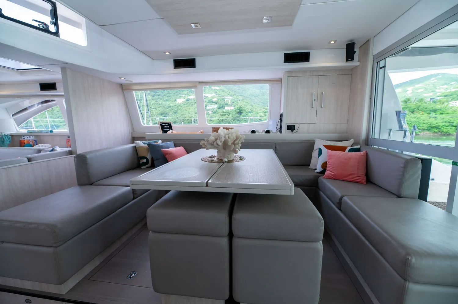 yacht-580889