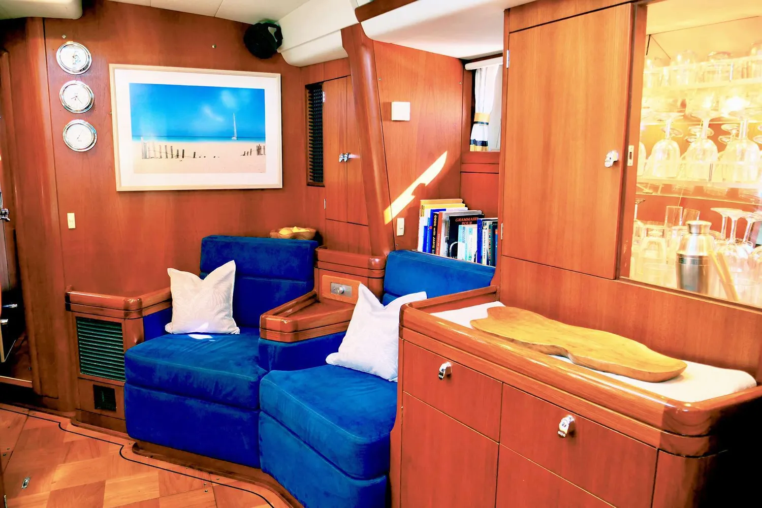 yacht-584418