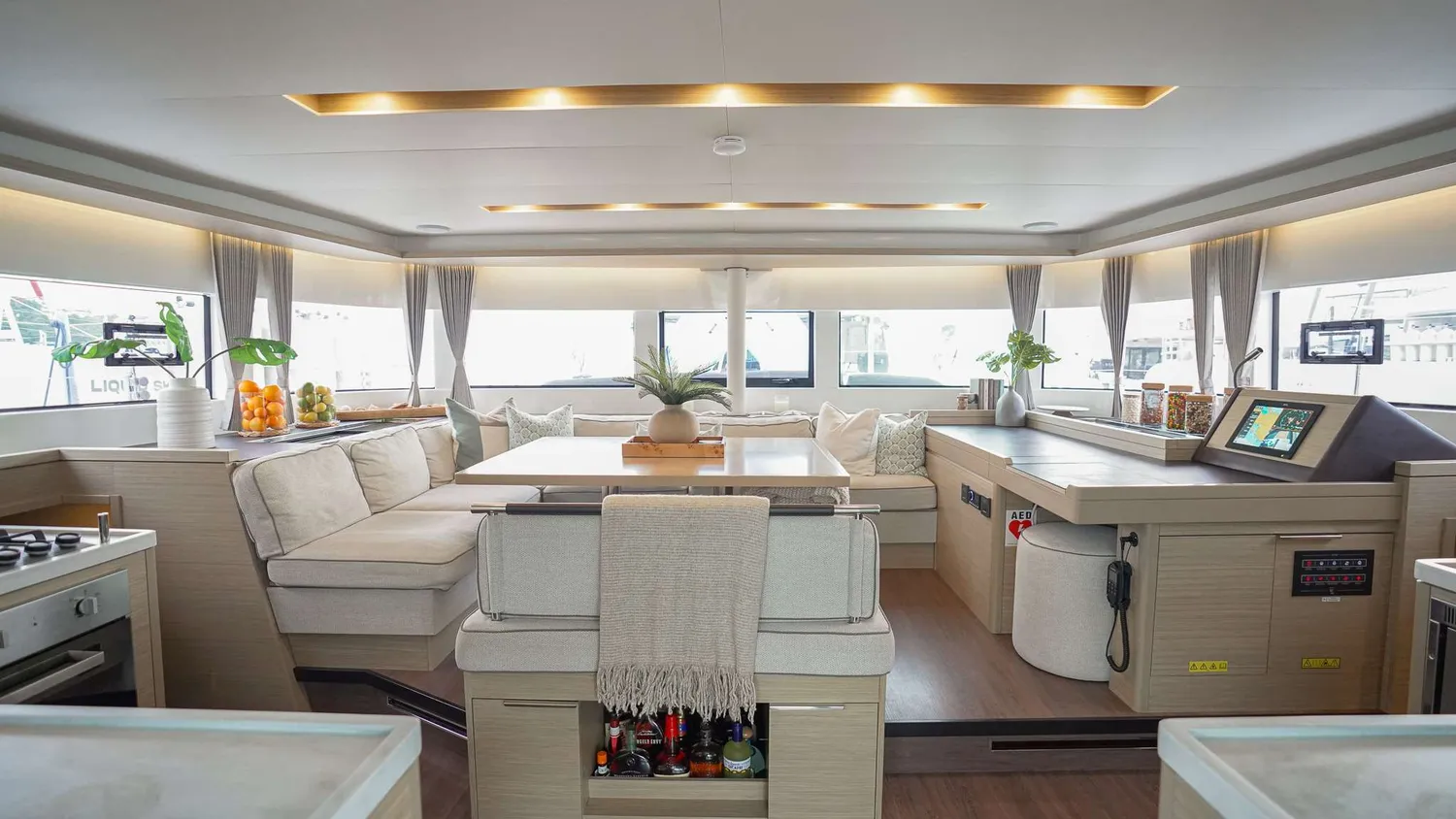 yacht-561517