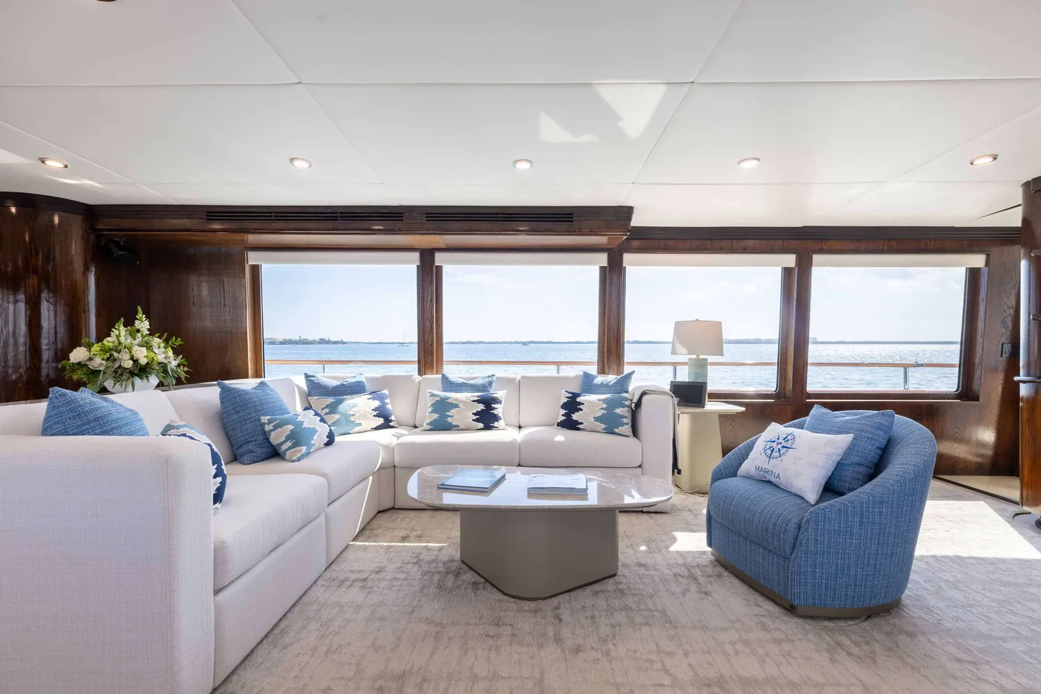 yacht-586287