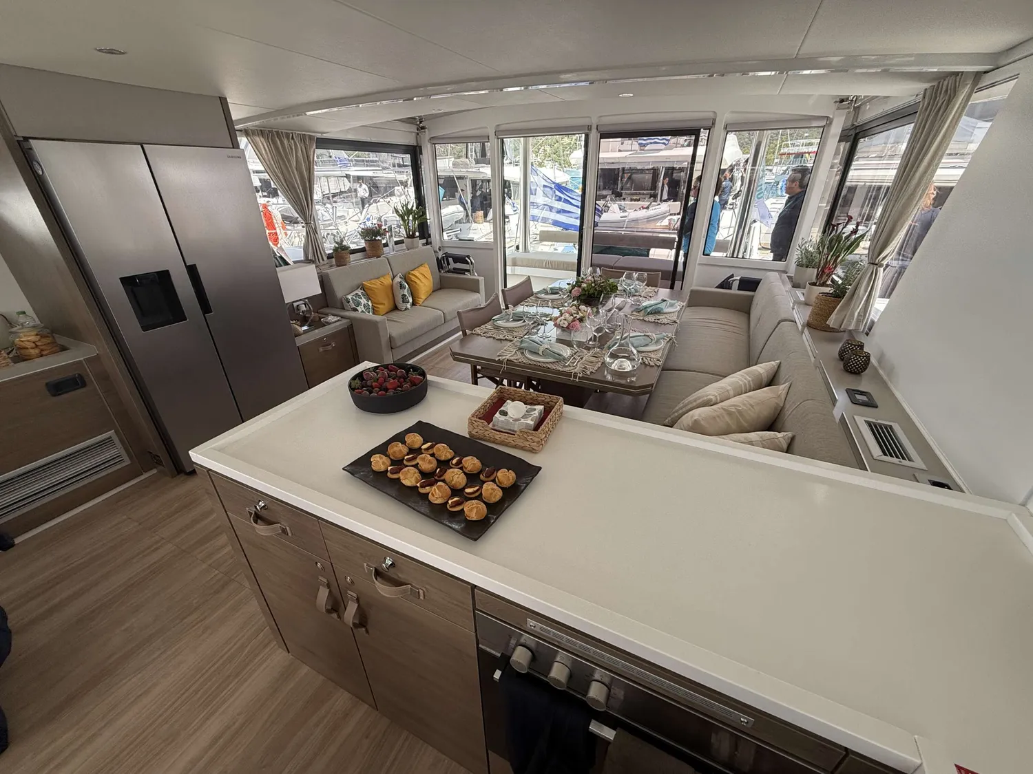 yacht-558666