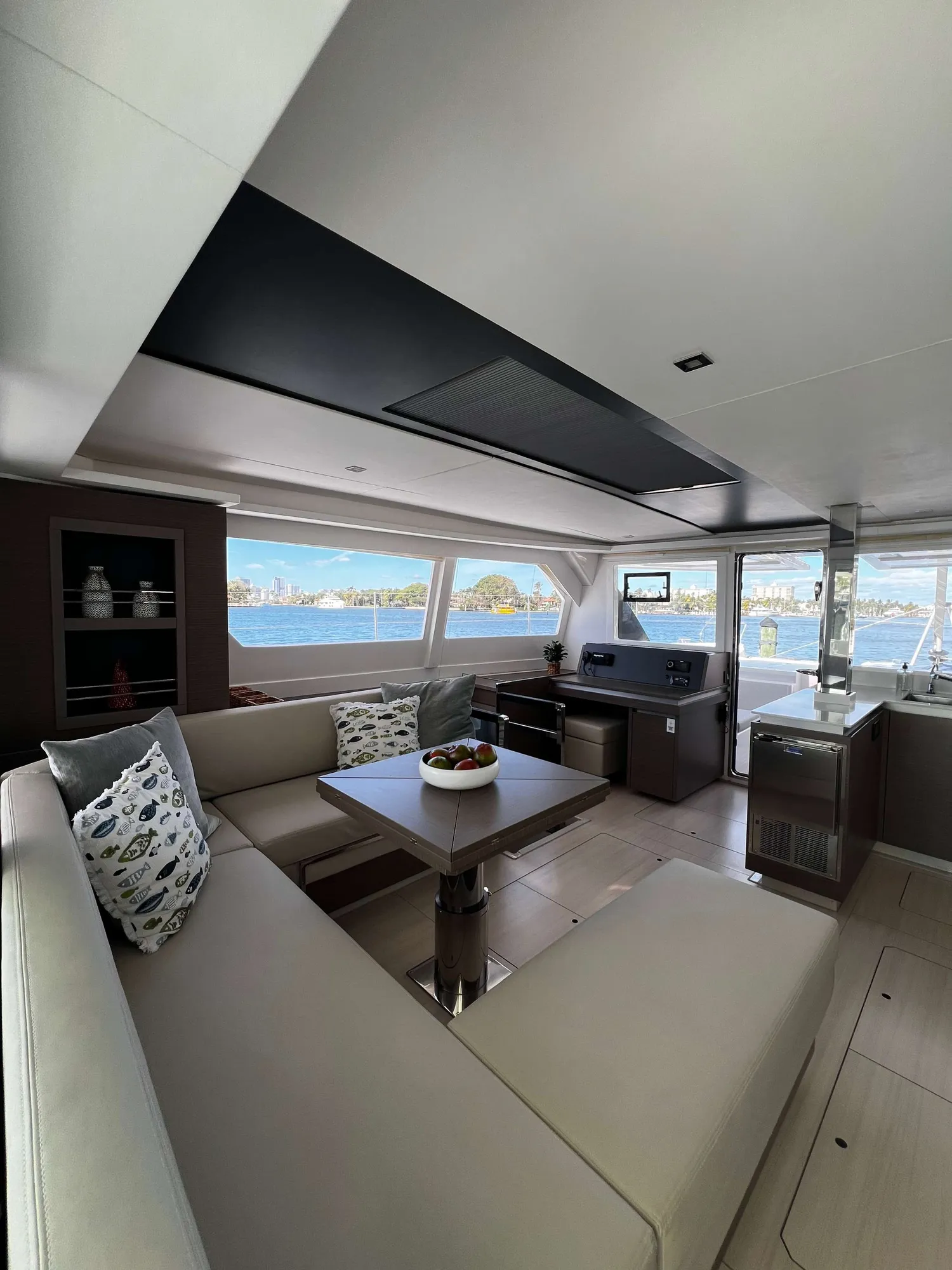yacht-590261