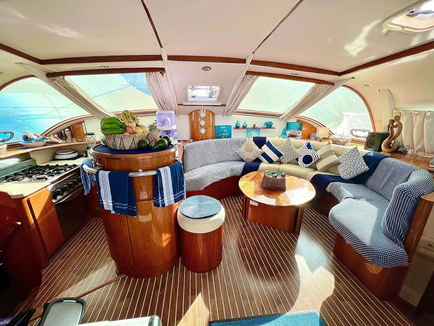 yacht-591076