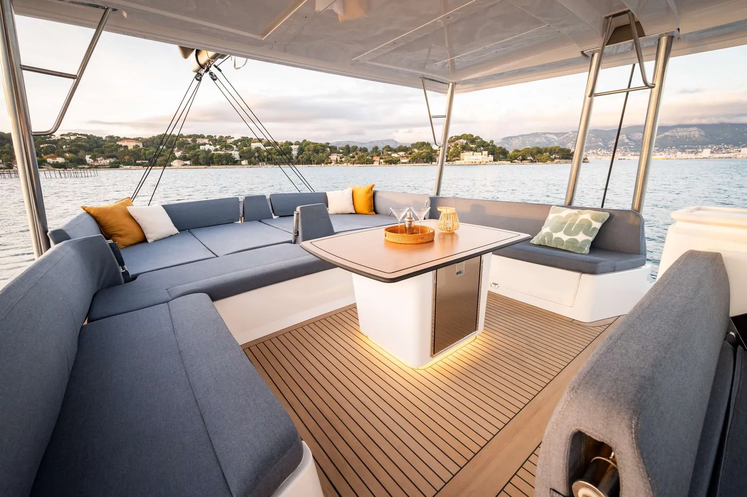 yacht-590465