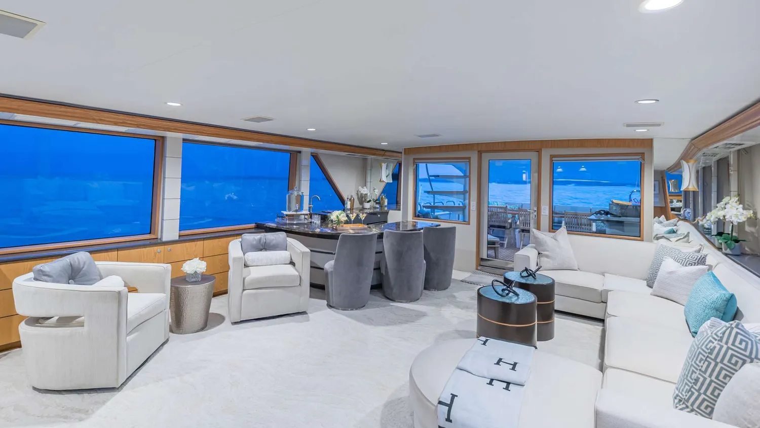 yacht-580008