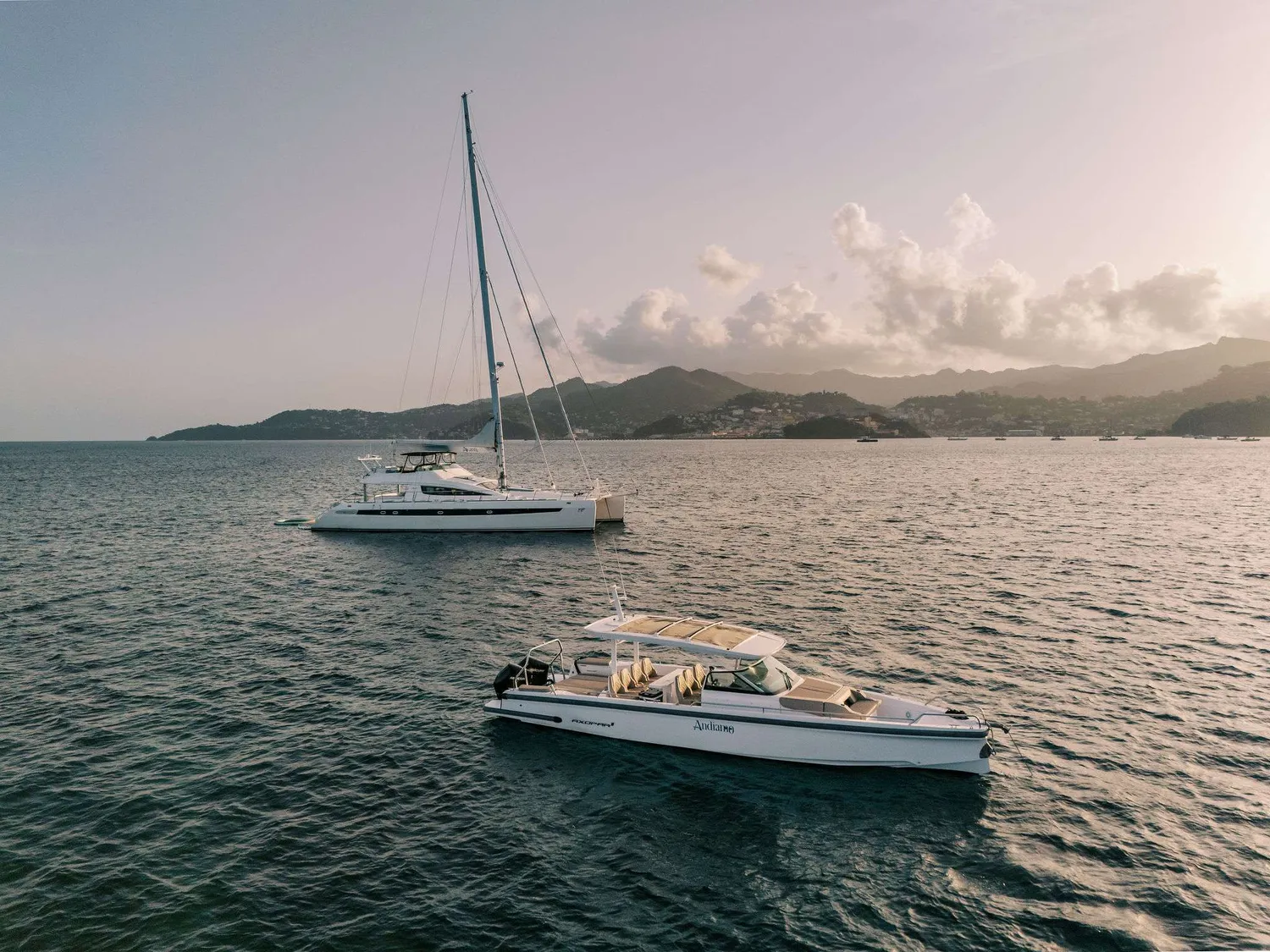 yacht-593754