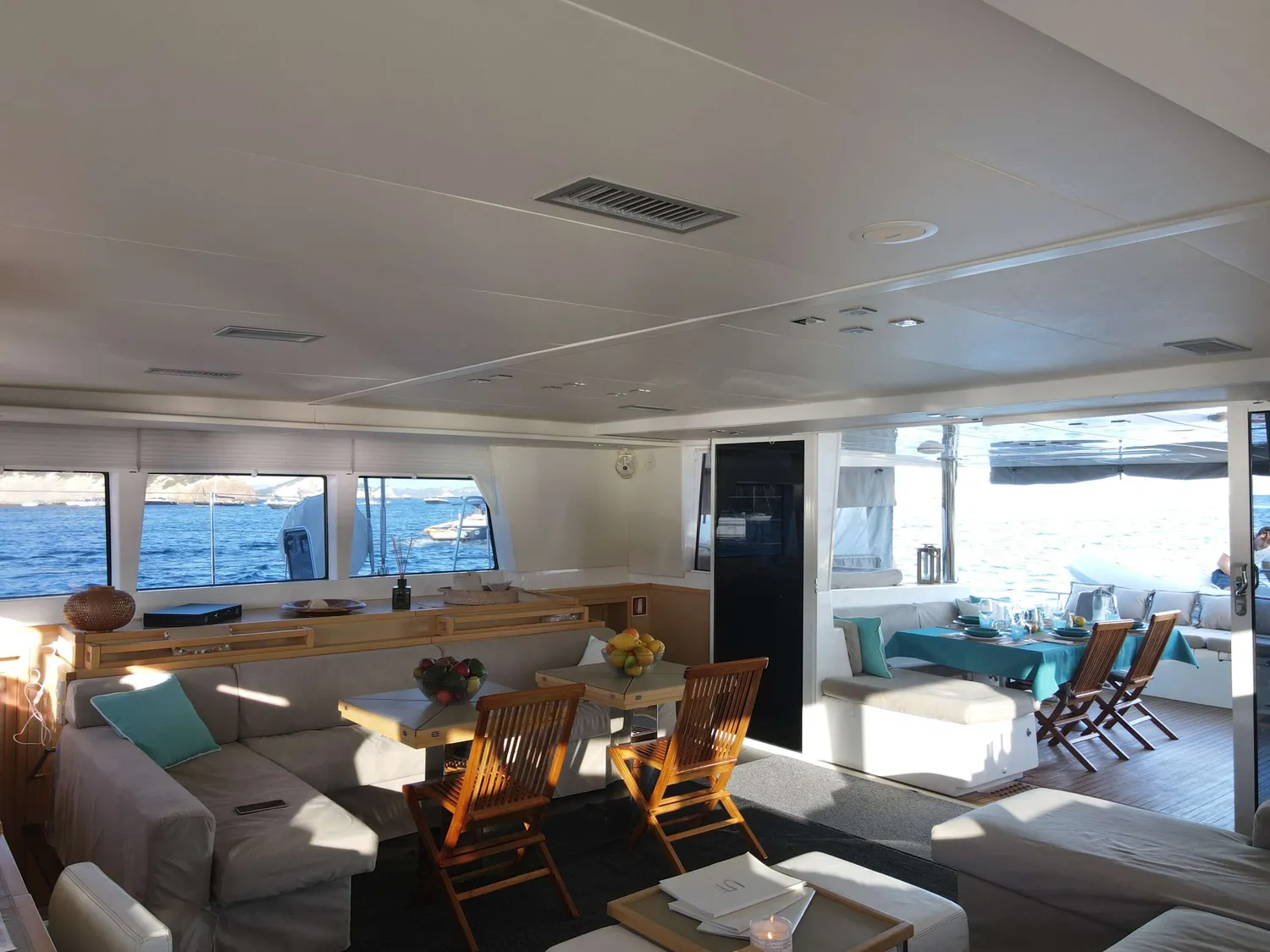 yacht-561366