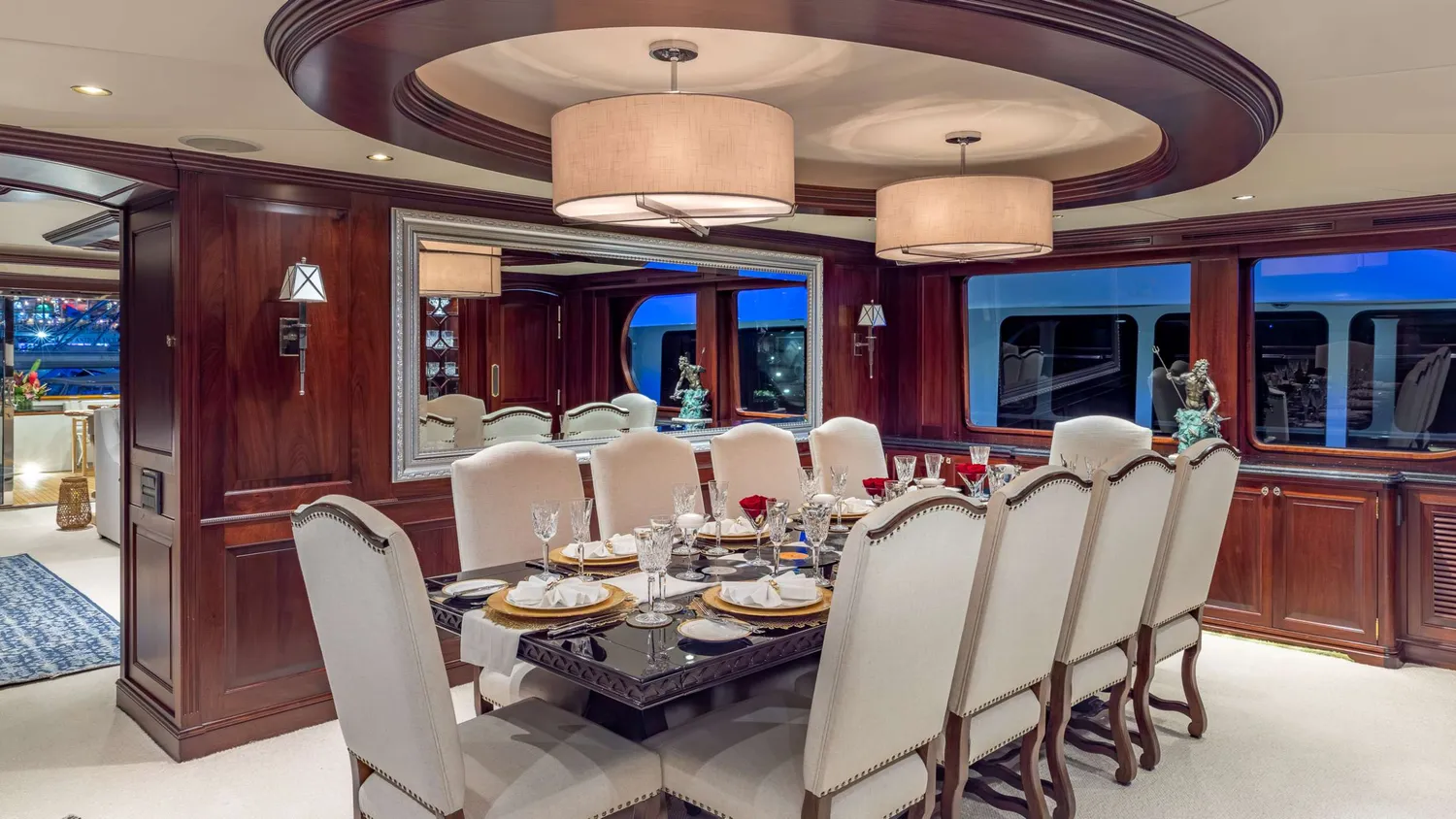 yacht-582336