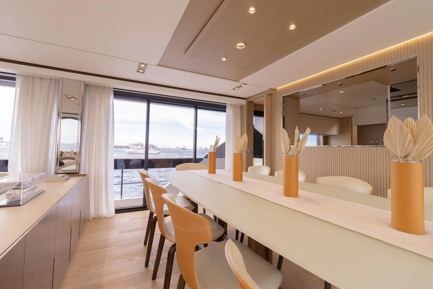 yacht-572871