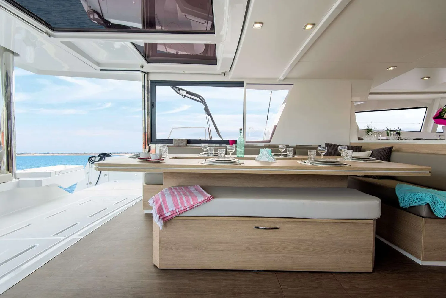 yacht-563116