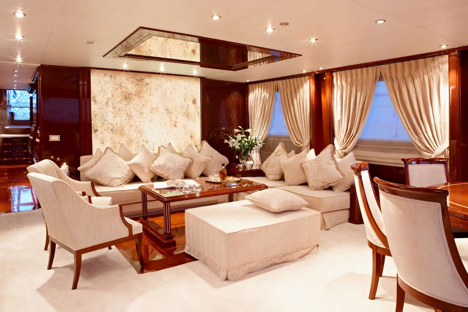 yacht-581243