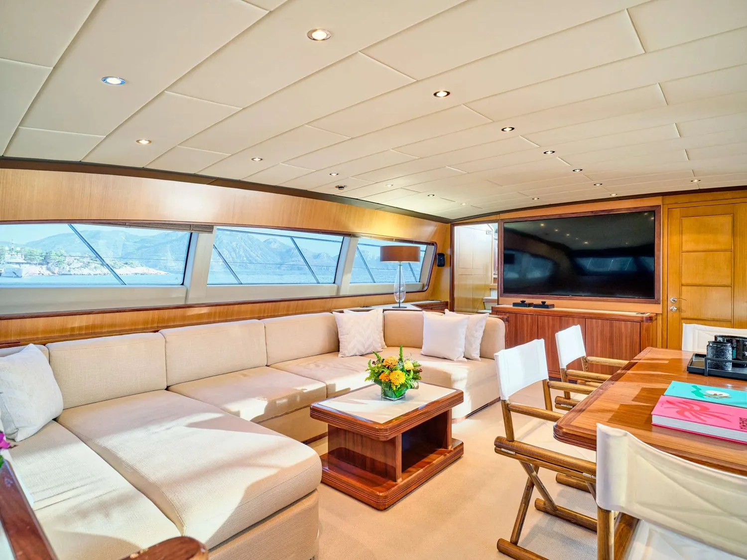 yacht-598204