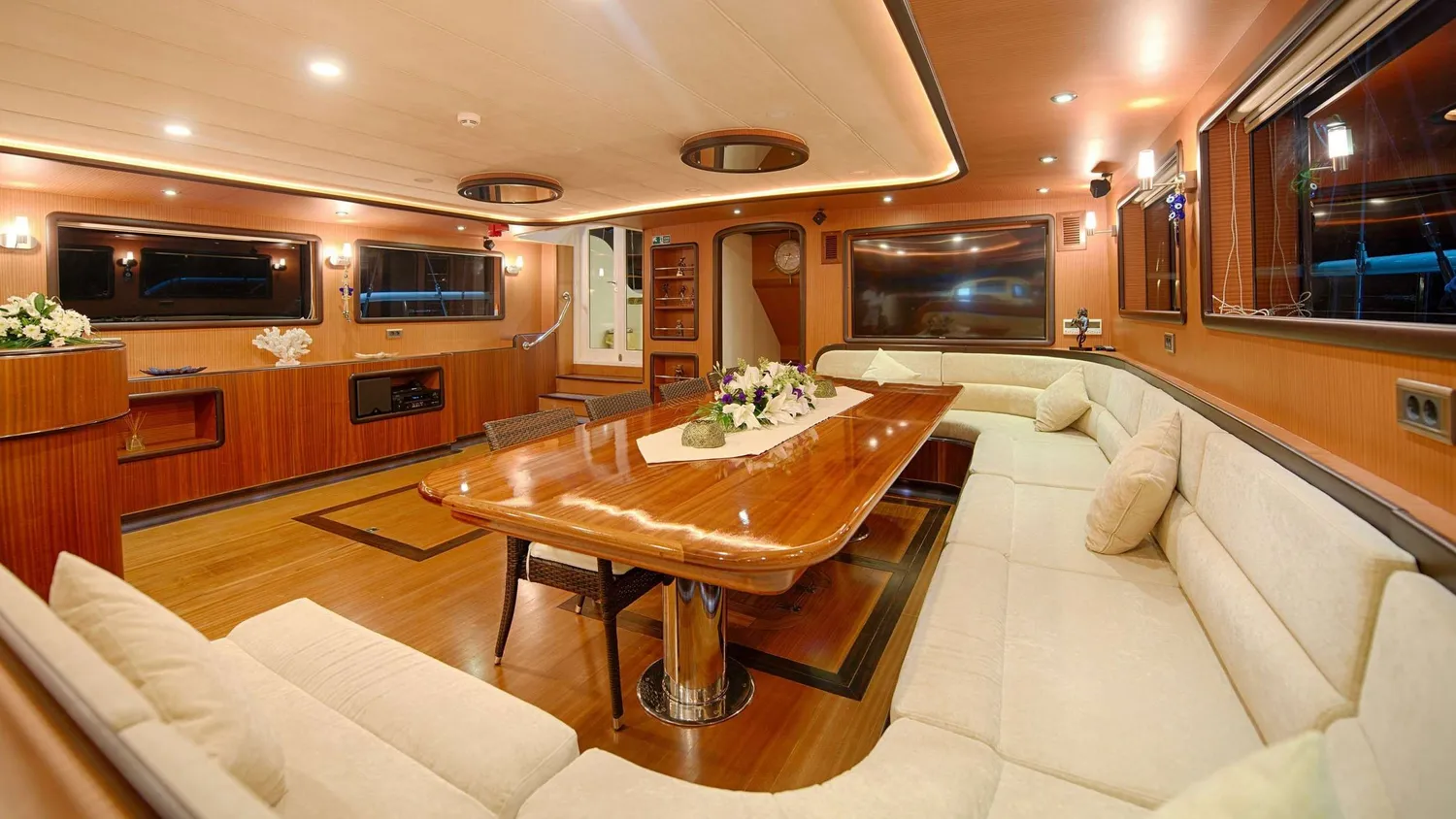 yacht-594001
