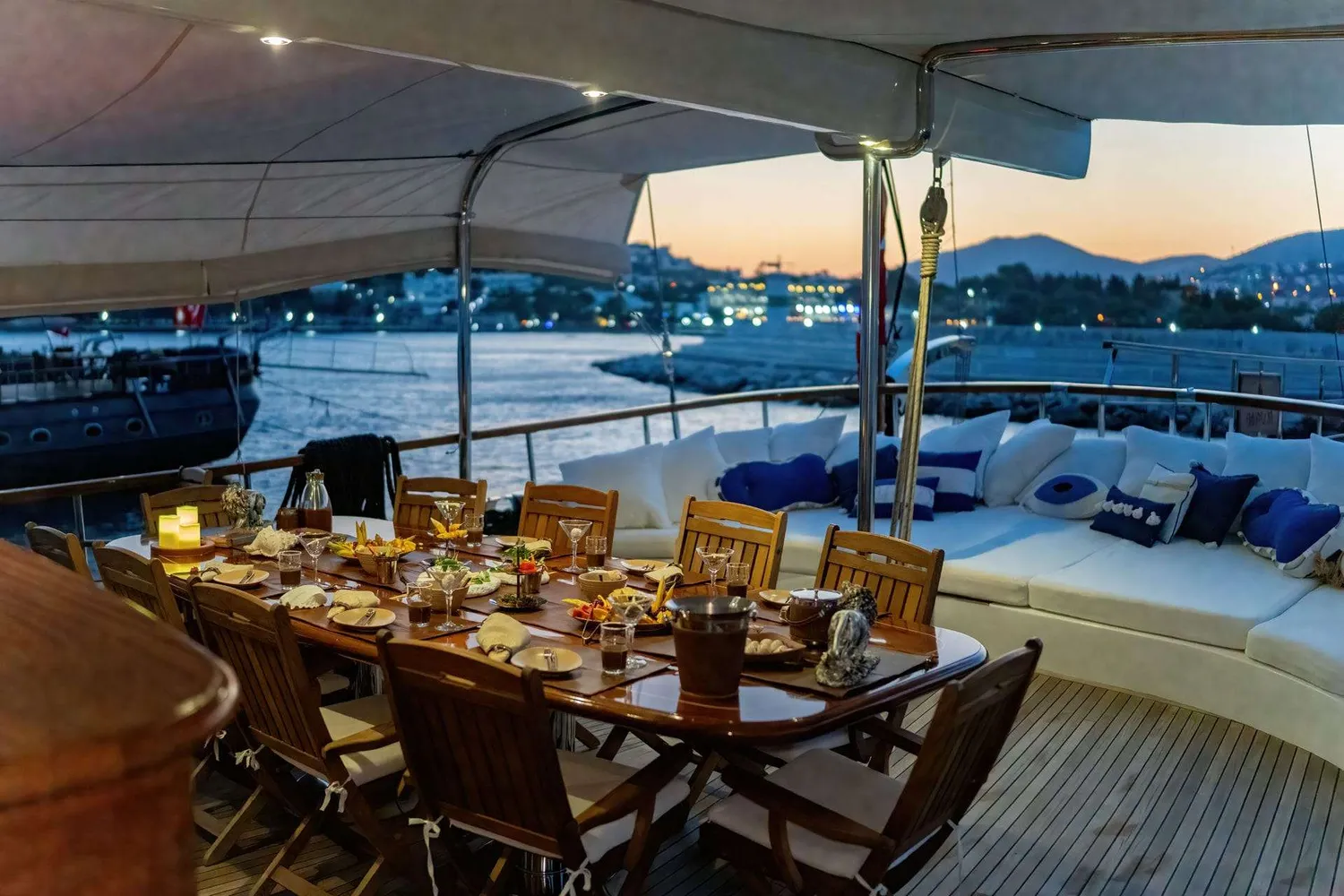 yacht-563826