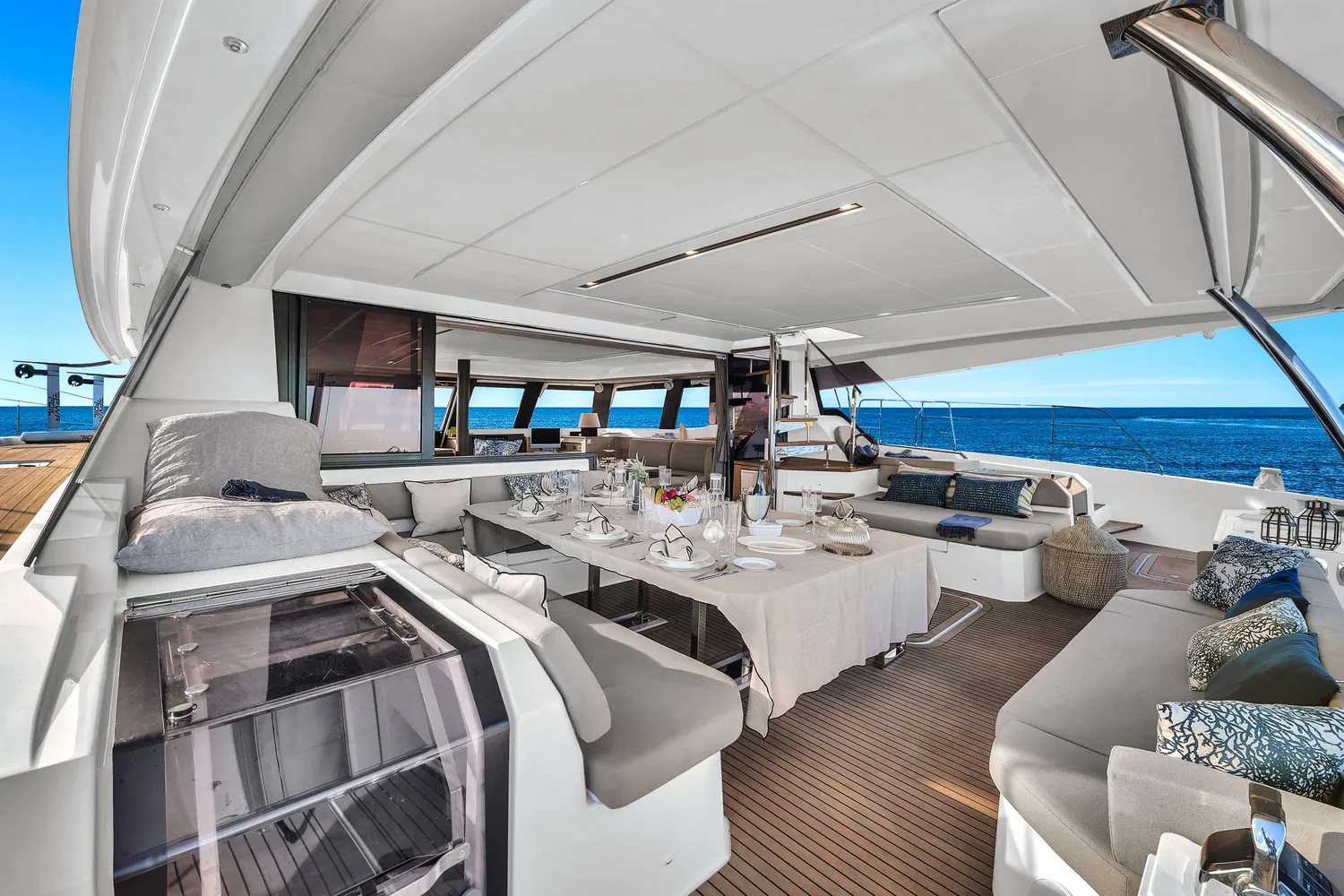 yacht-595174