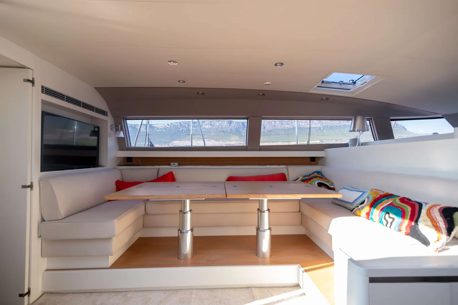 yacht-574656