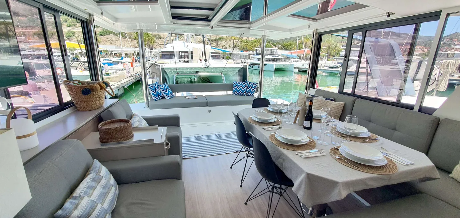 yacht-589653