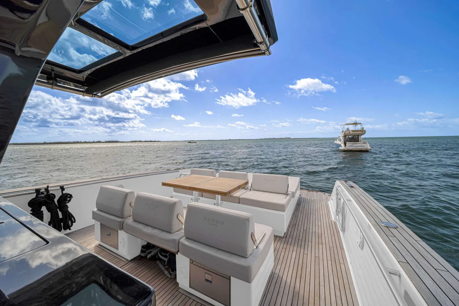 yacht-575292