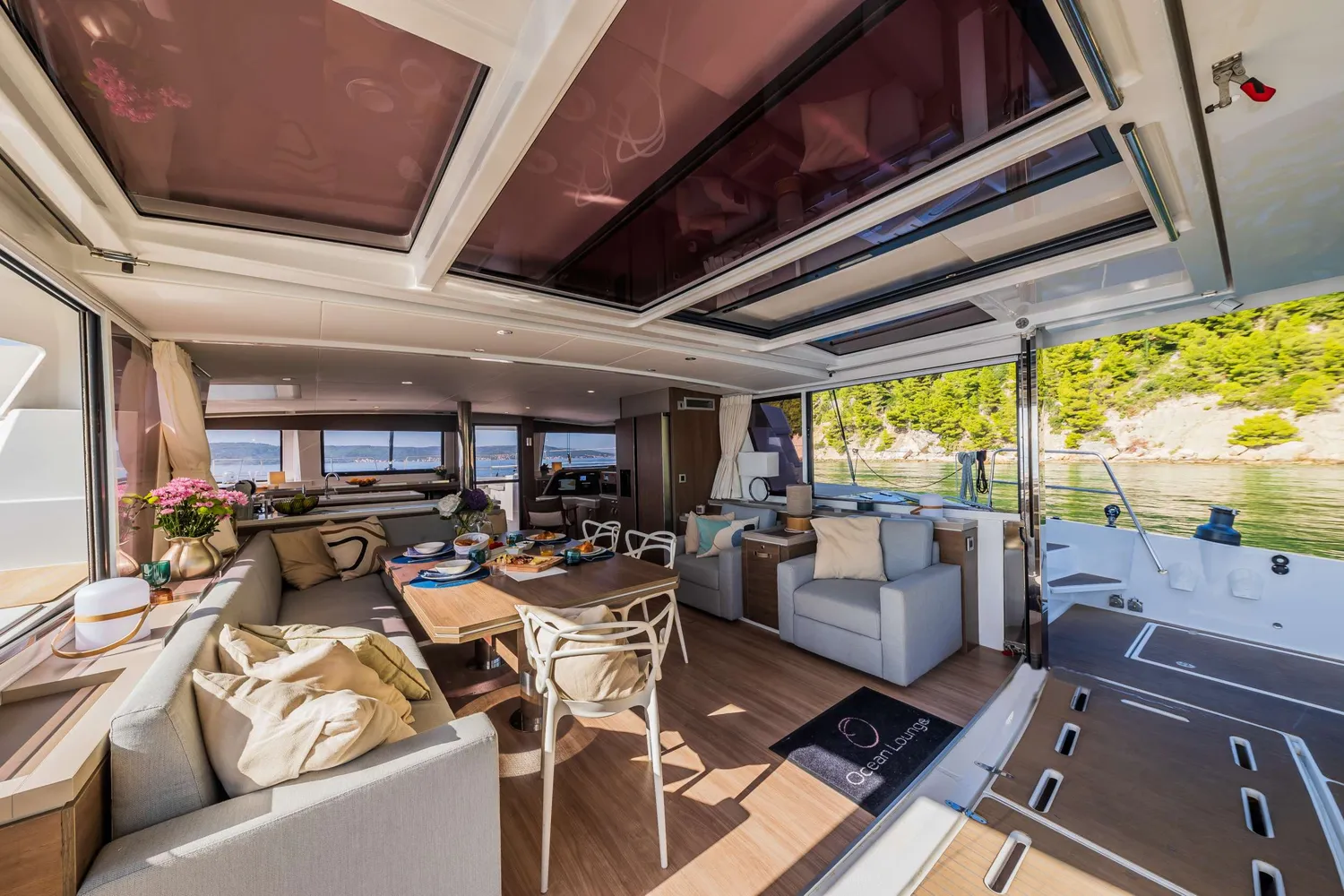 yacht-584186