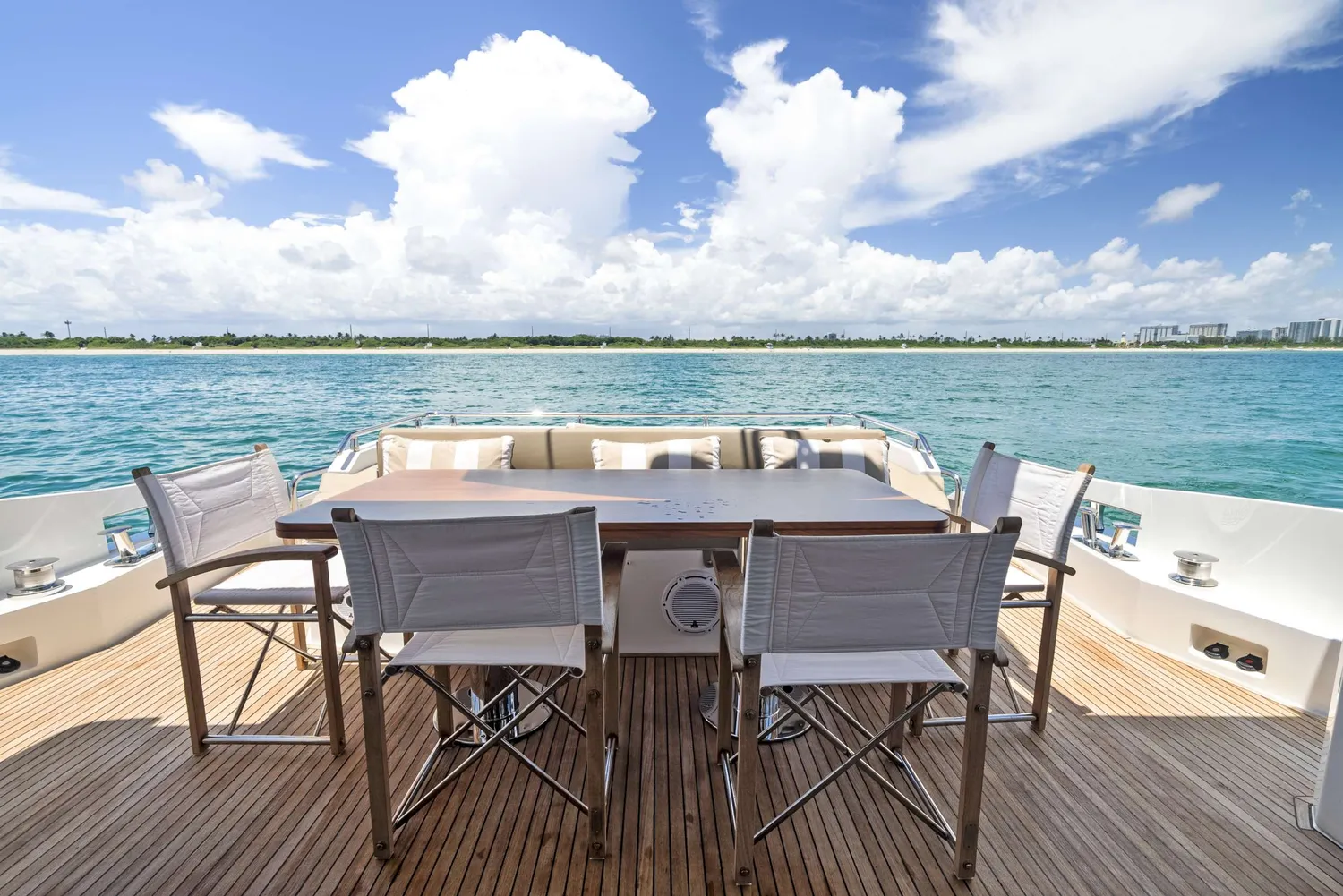 yacht-579785