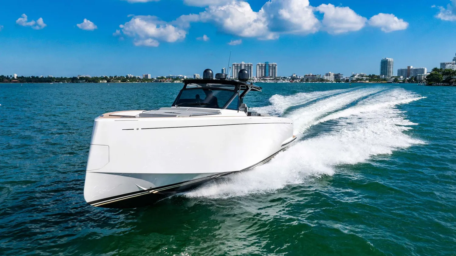 yacht-597151