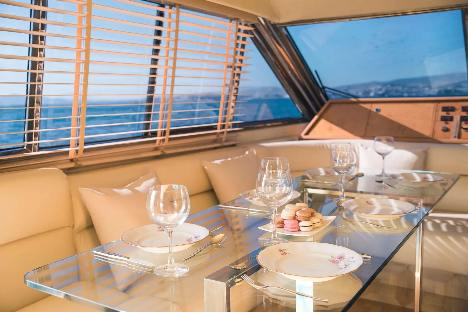 yacht-591353