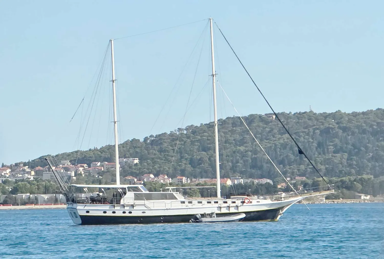 yacht-596371