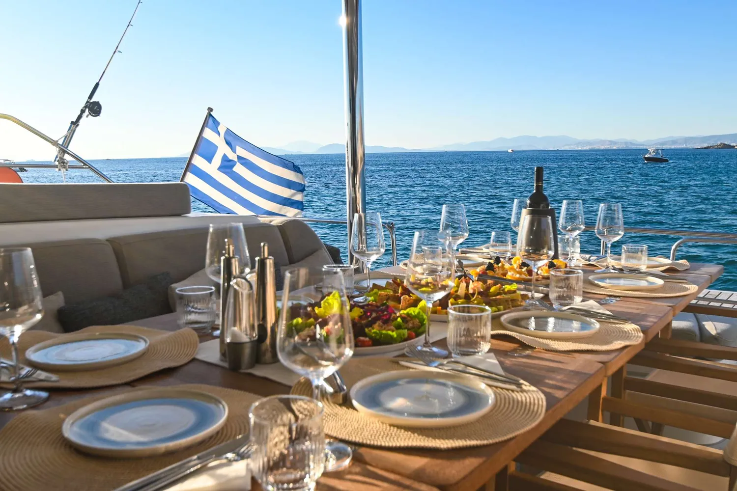 yacht-597765