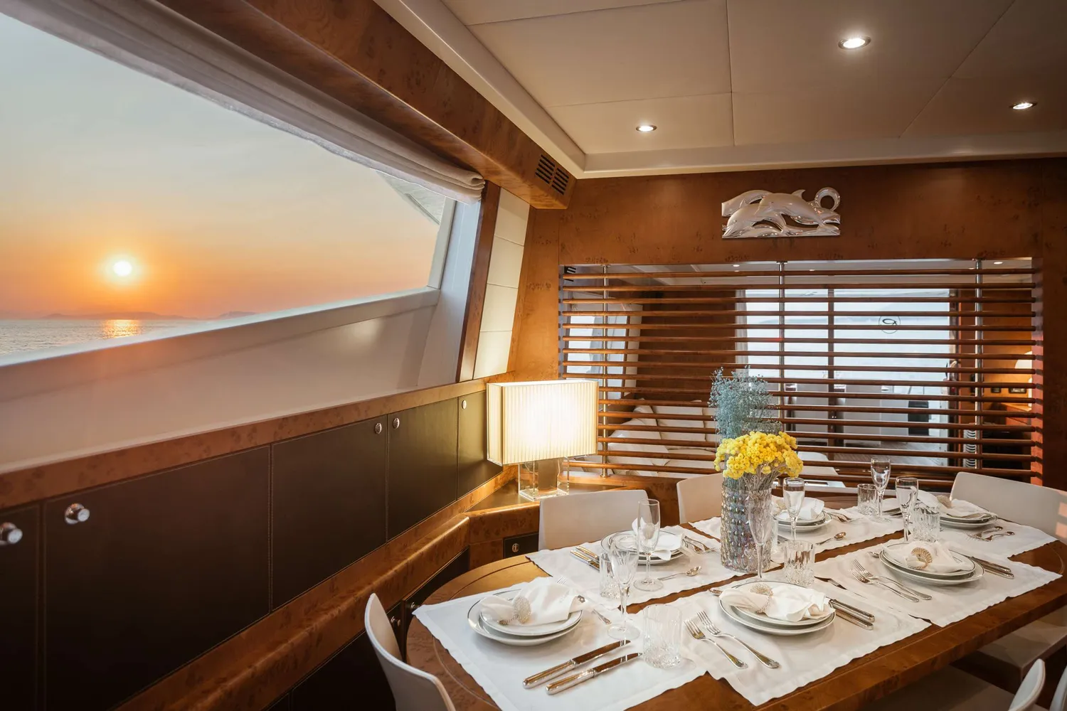 yacht-570638