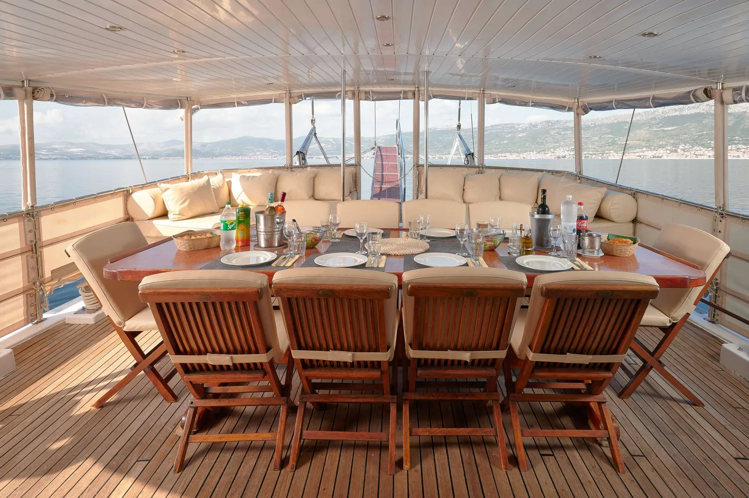 yacht-581611