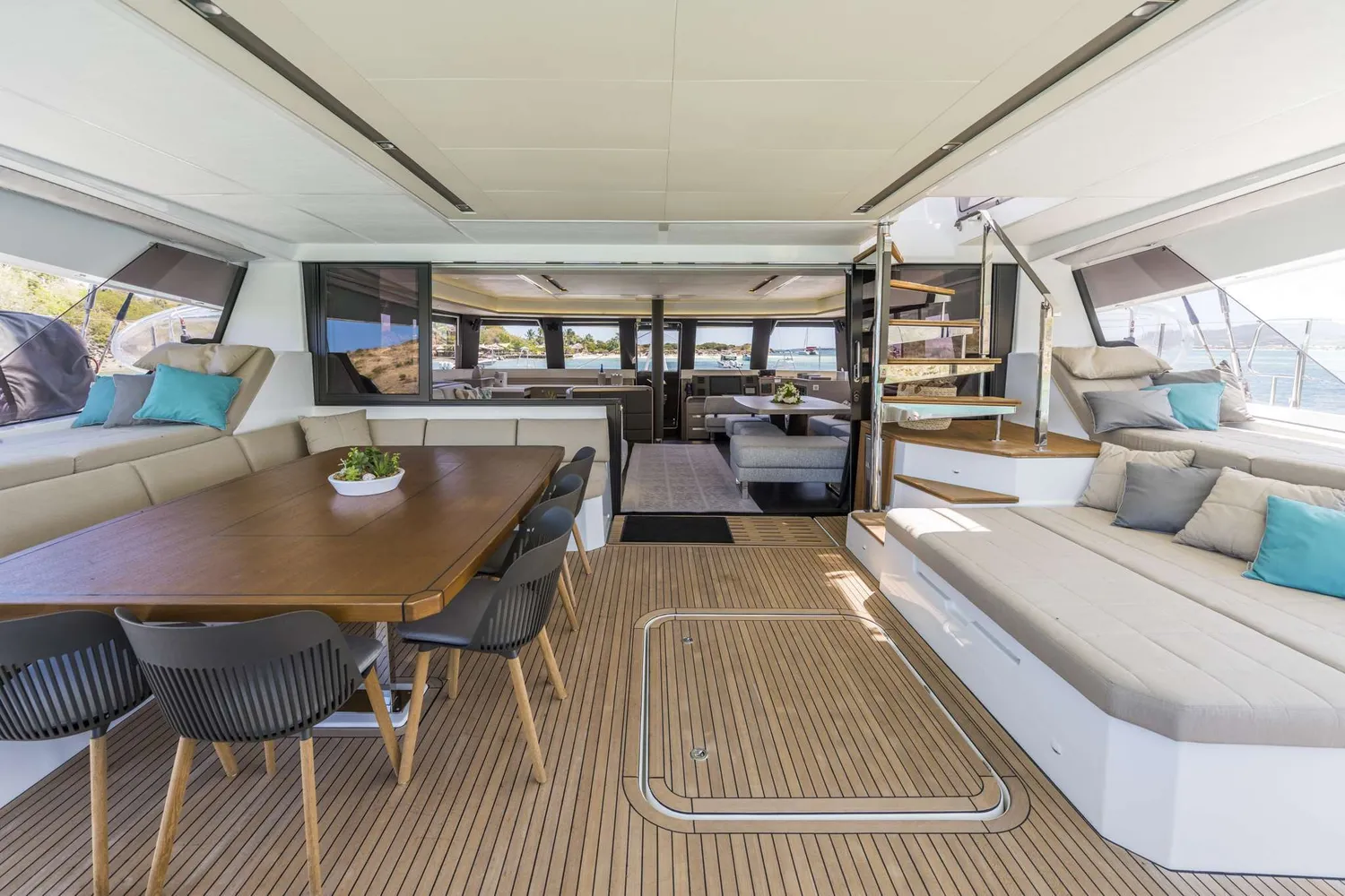 yacht-568090