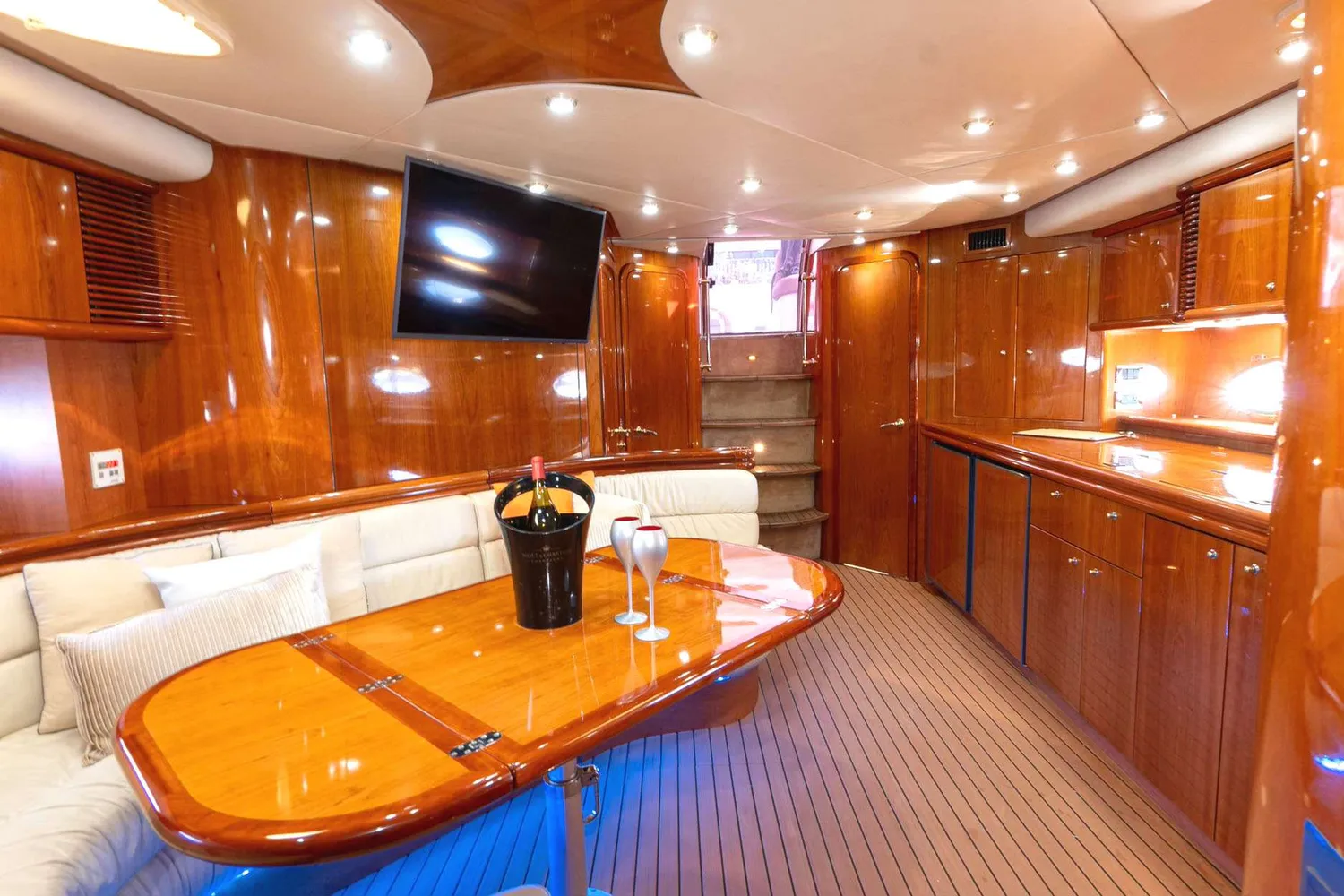 yacht-567275