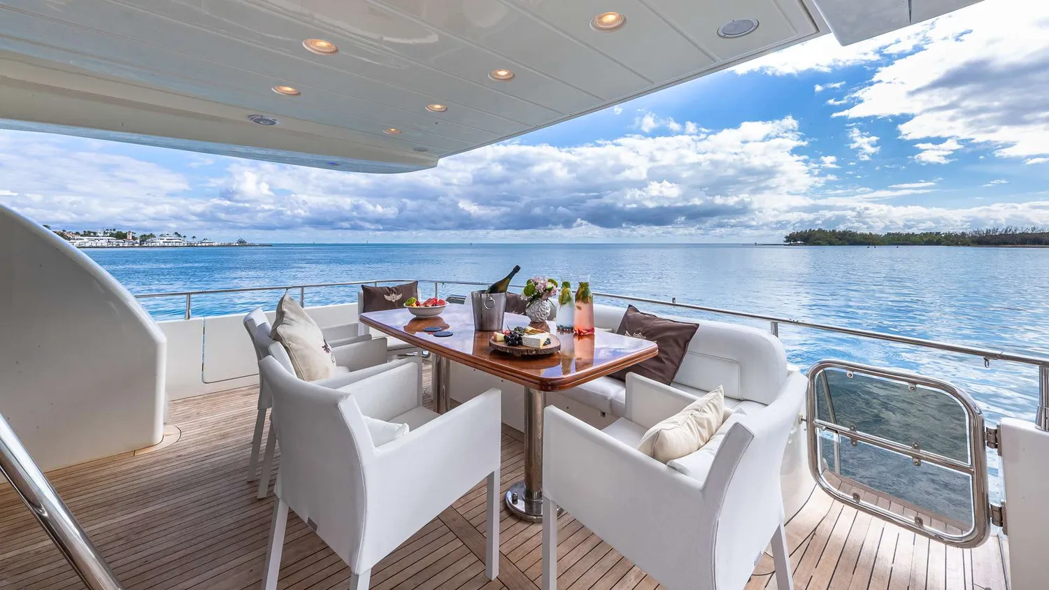 yacht-567256