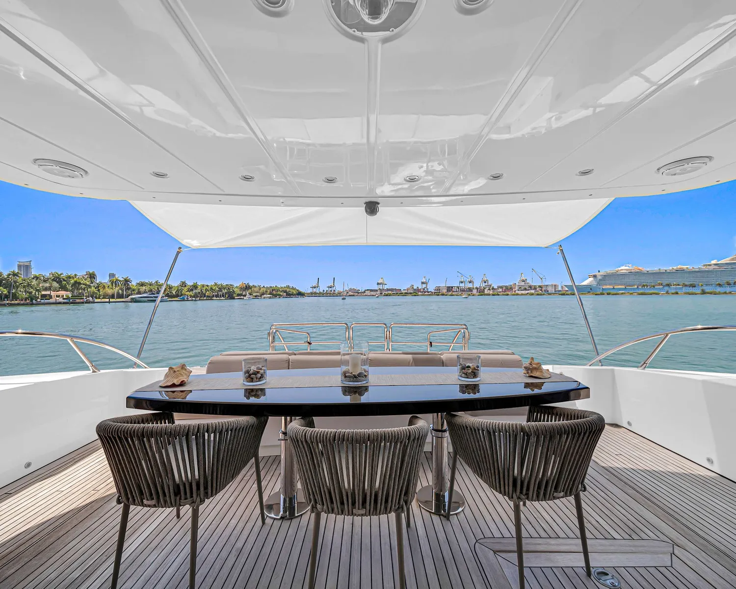 yacht-601301