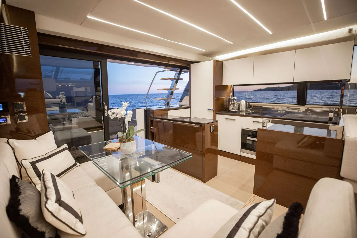 yacht-575424