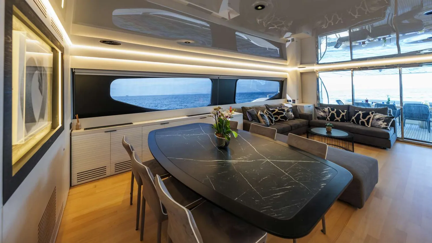 yacht-570661