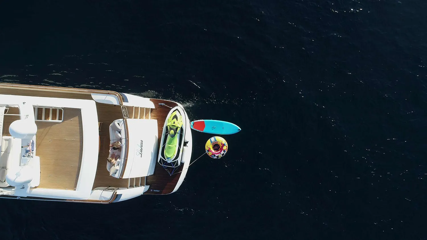 yacht-573955