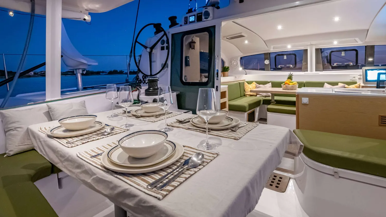 yacht-581669