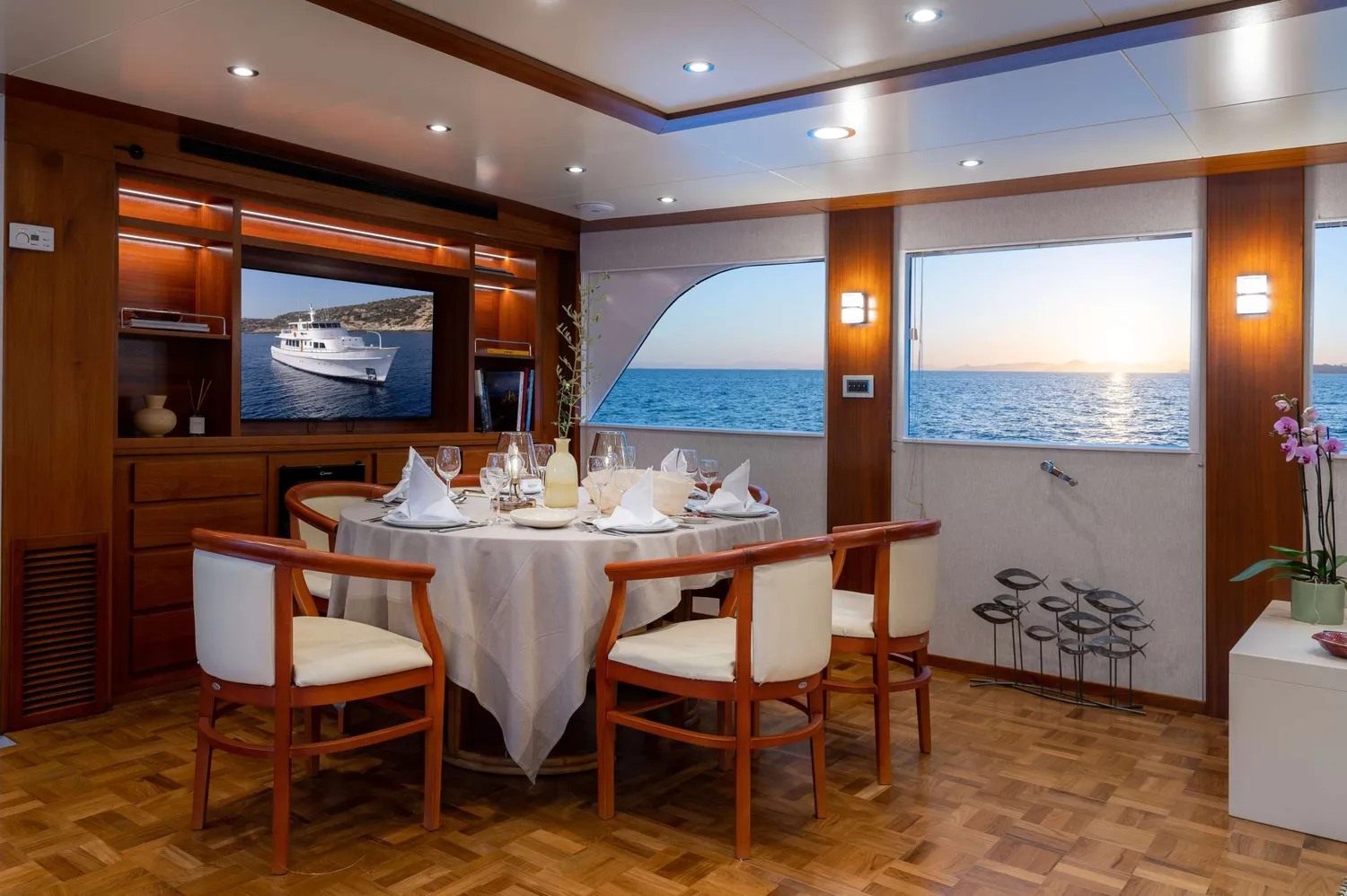 yacht-573947
