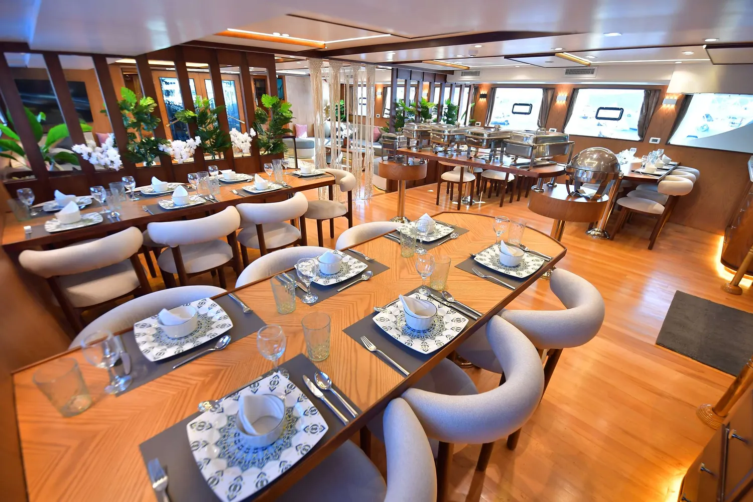 yacht-597752