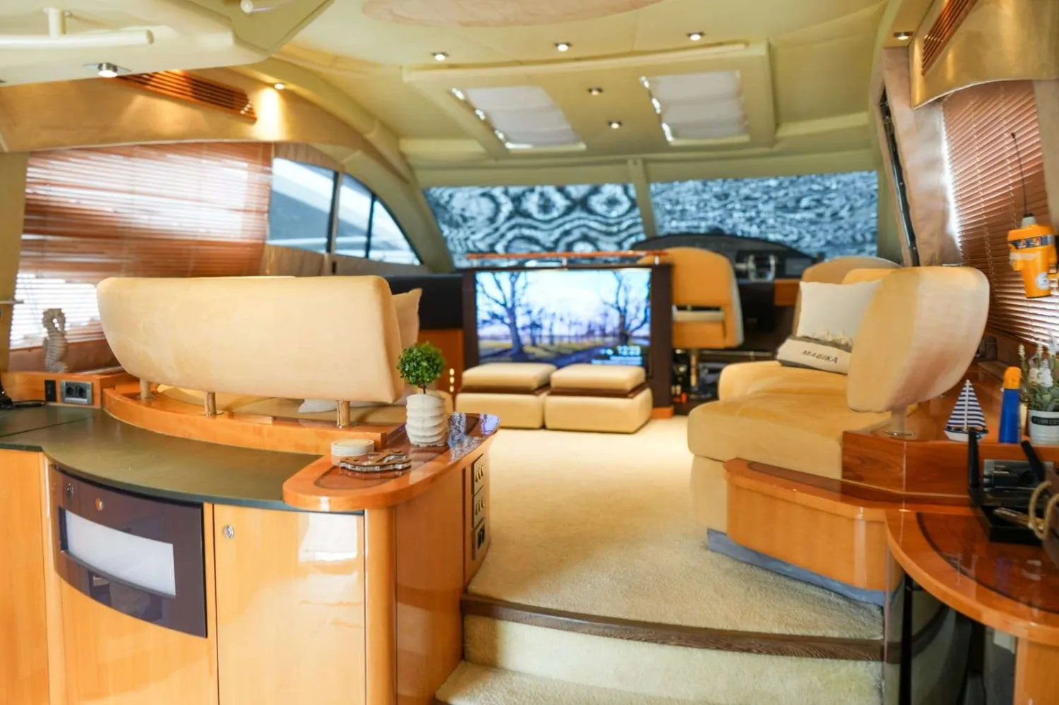 yacht-595815