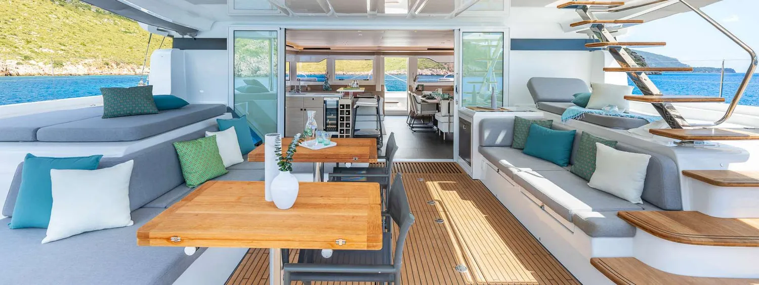 yacht-570860