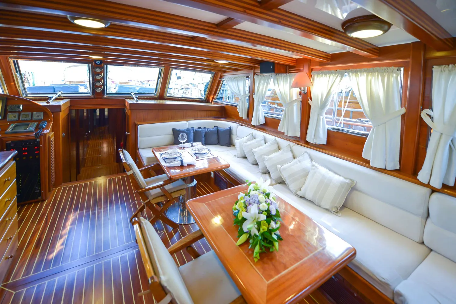 yacht-584594