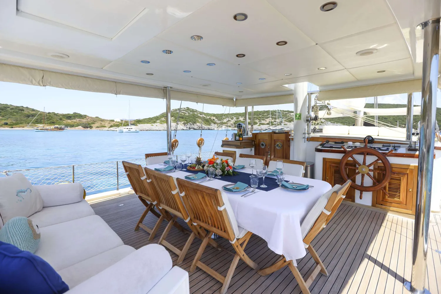 yacht-596138